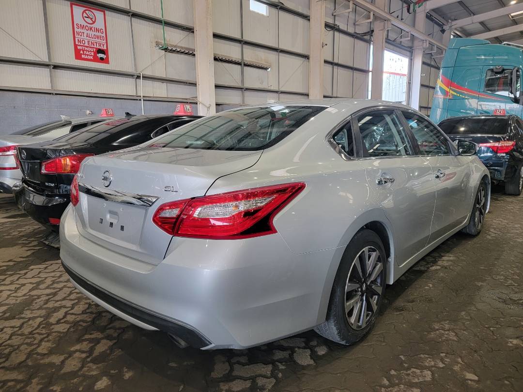 2017 NISSAN ALTIMA — 156572 Miles — Lot 7HC171983 — Main - Marhaba Auctions Used Cars - Image 3
