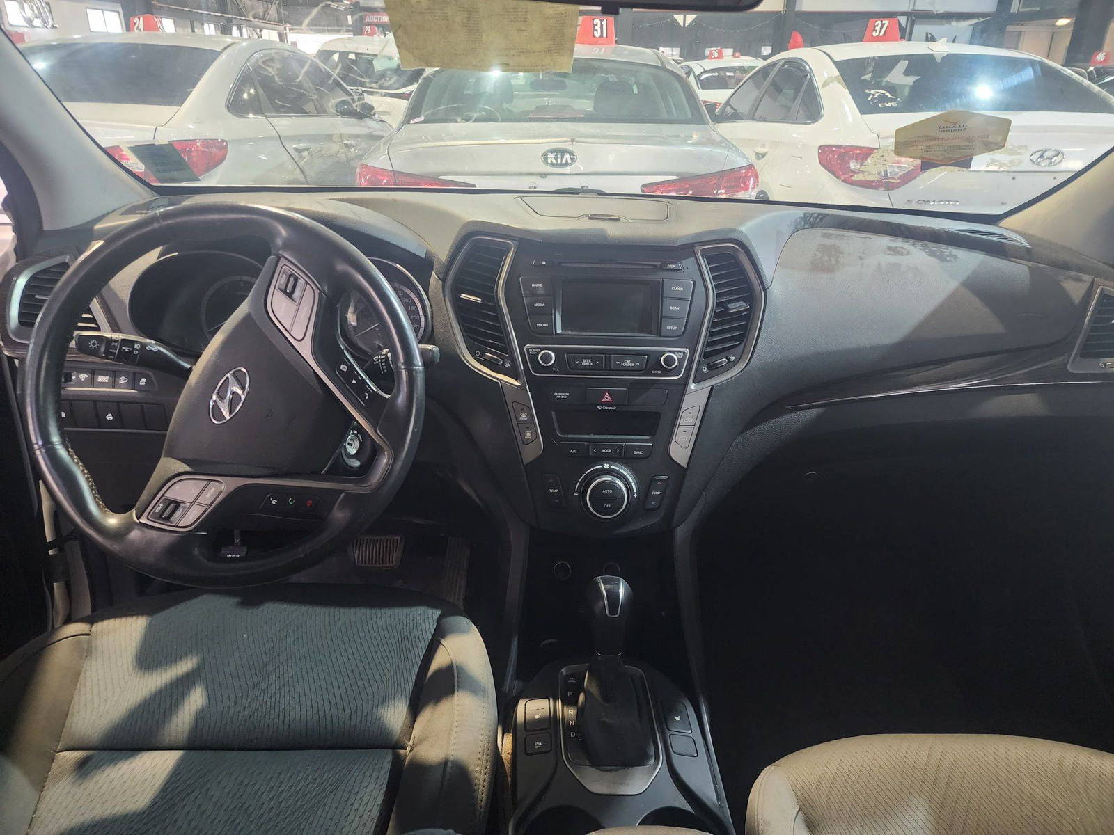2017 HYUNDAI SANTA FE — 174619 KM — Lot HG443999 — Souq - Marhaba Auctions Used Cars - Image 10
