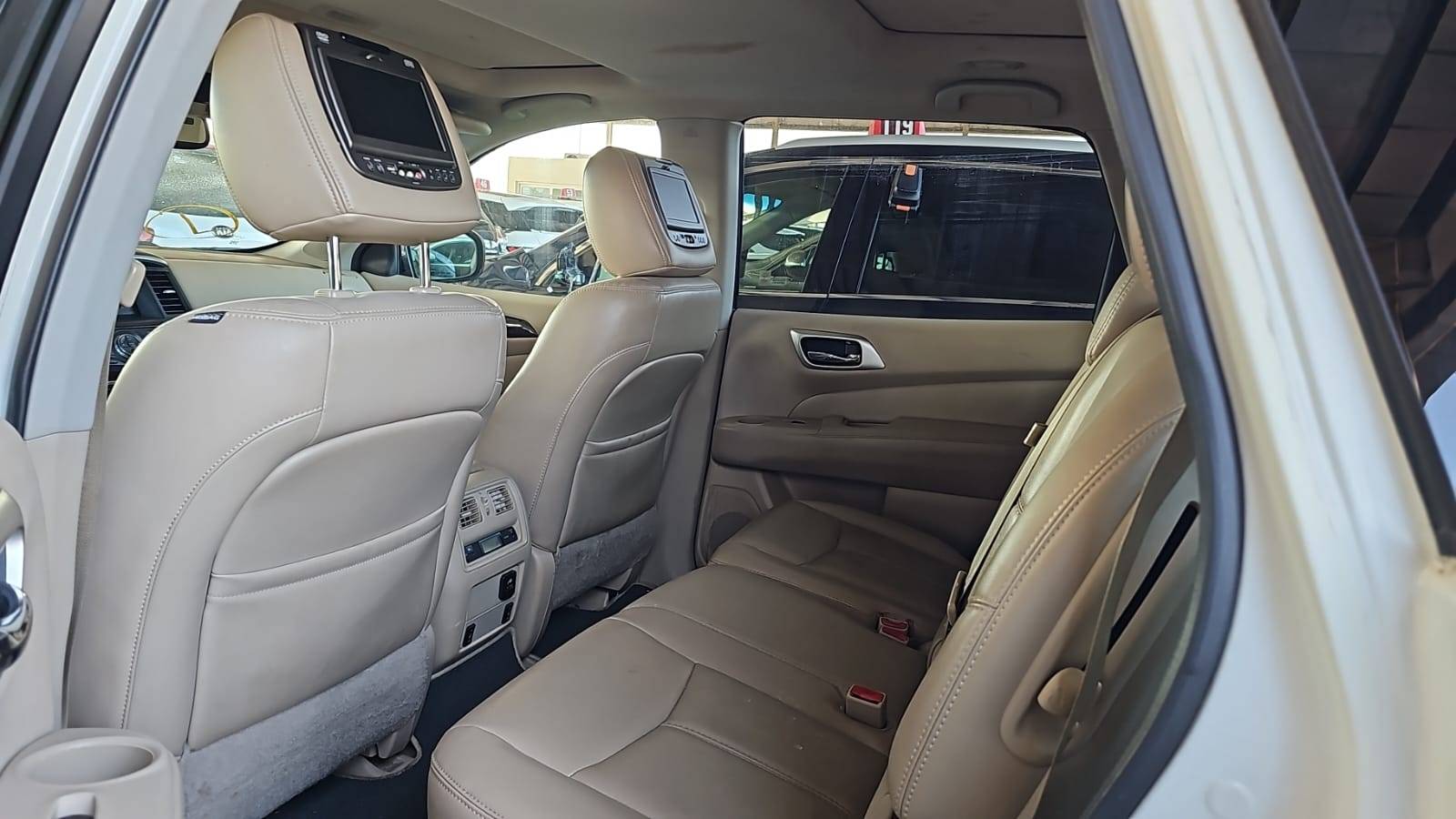 2014 NISSAN PATHFINDER — 213896 Miles — Lot 2EC704987 — Souq - Marhaba Auctions Used Cars - Image 9