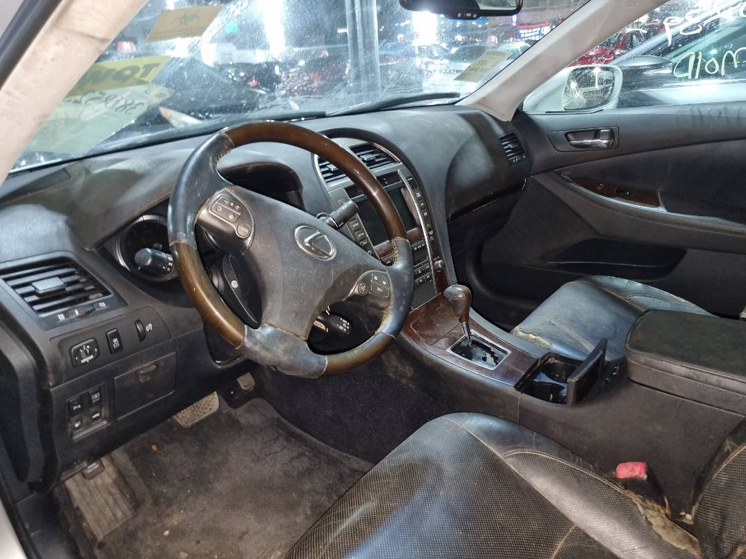 2011 LEXUS ES 350 — 155348 Miles — Lot 38685239 - Marhaba Auctions Used Cars - Image 7