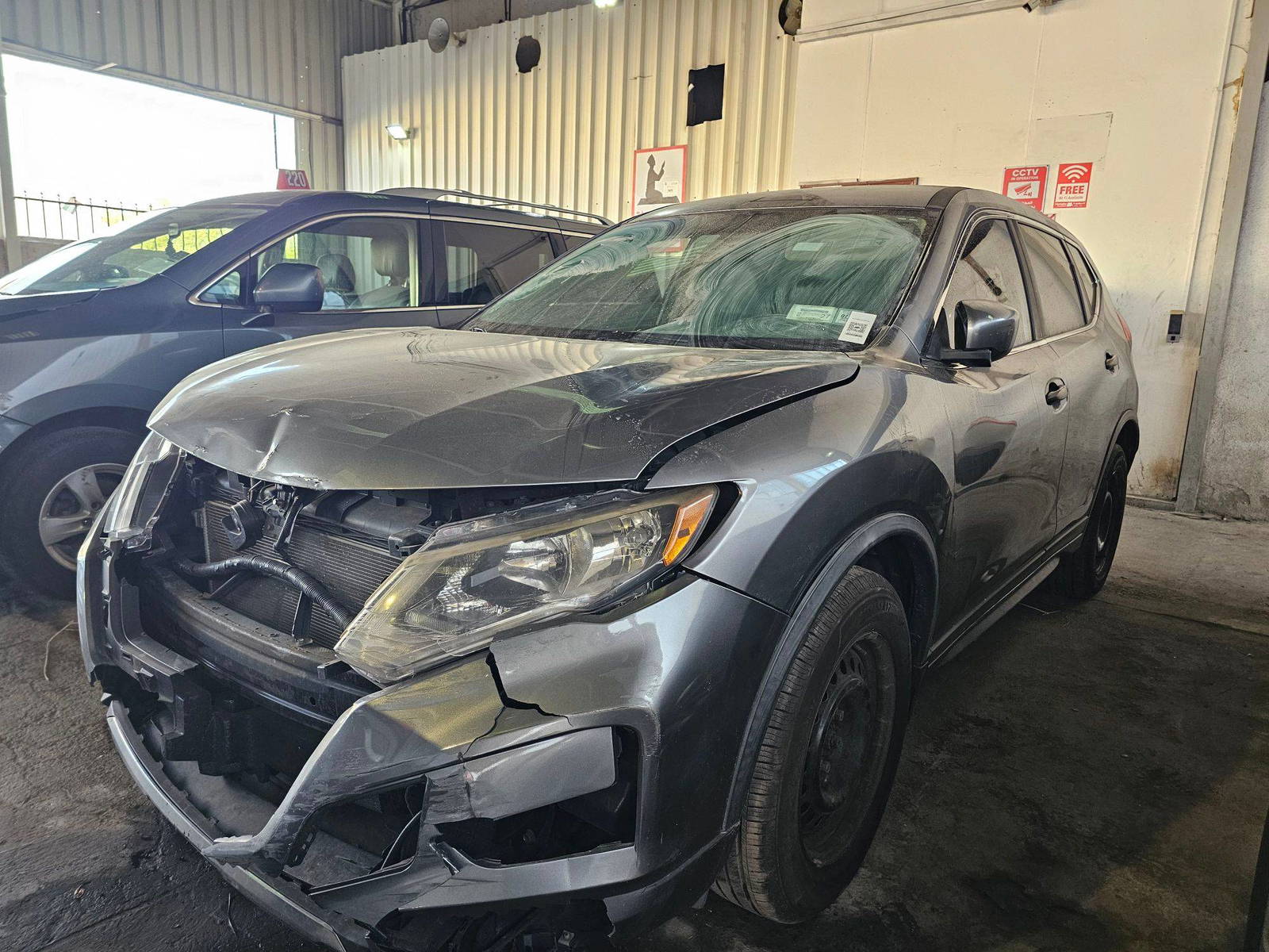 NISSAN ROGUE 2017 - Marhaba Auction Used Cars - Image 4