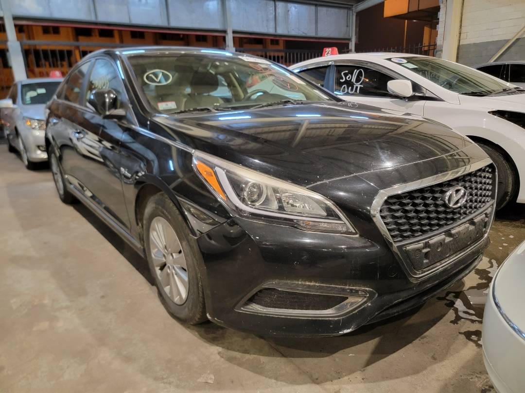 2016 HYUNDAI SONATA — 61834 Miles — Lot A015260 — Main - Marhaba Auctions Used Cars - Image 4