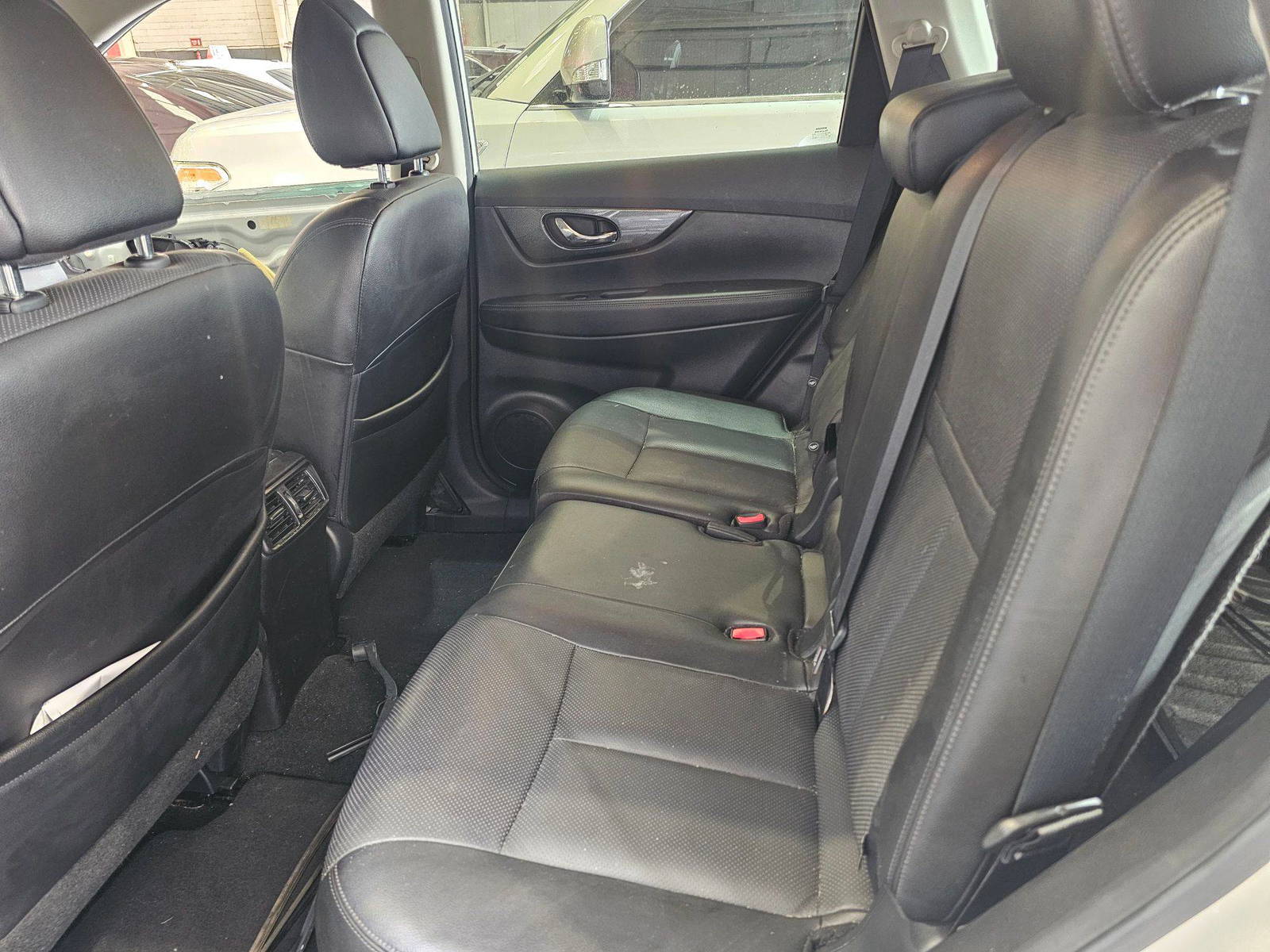 2015 NISSAN ROGUE — 165622 Miles — Lot C903513 — Main - Marhaba Auctions Used Cars - Image 9