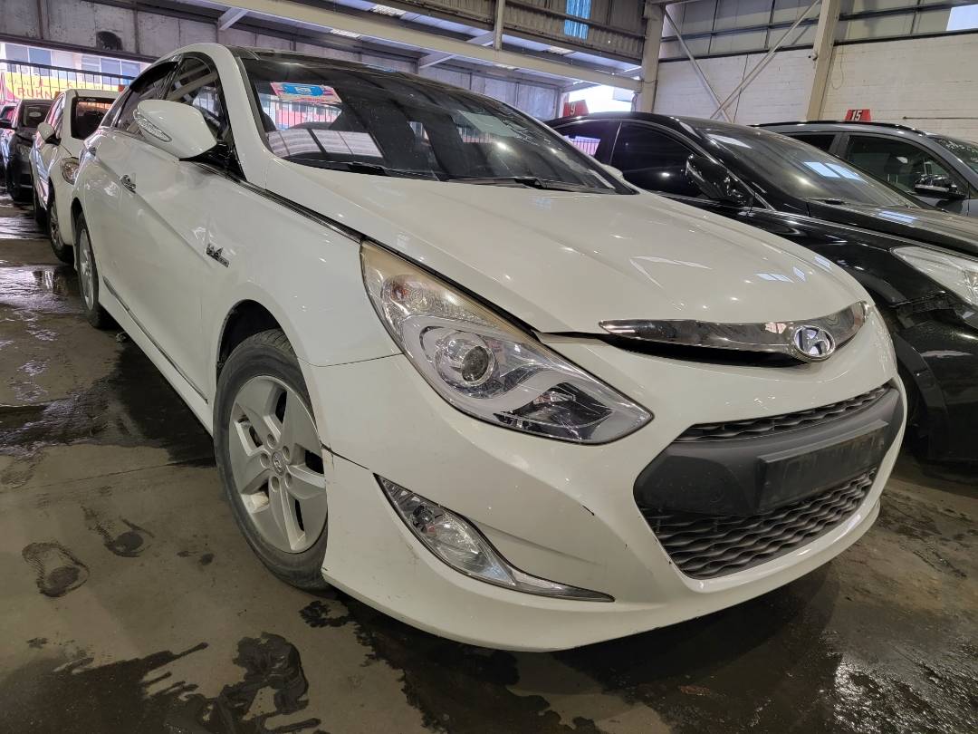 HYUNDAI SONATA 2012 - Marhaba Auction Used Cars - Image 5