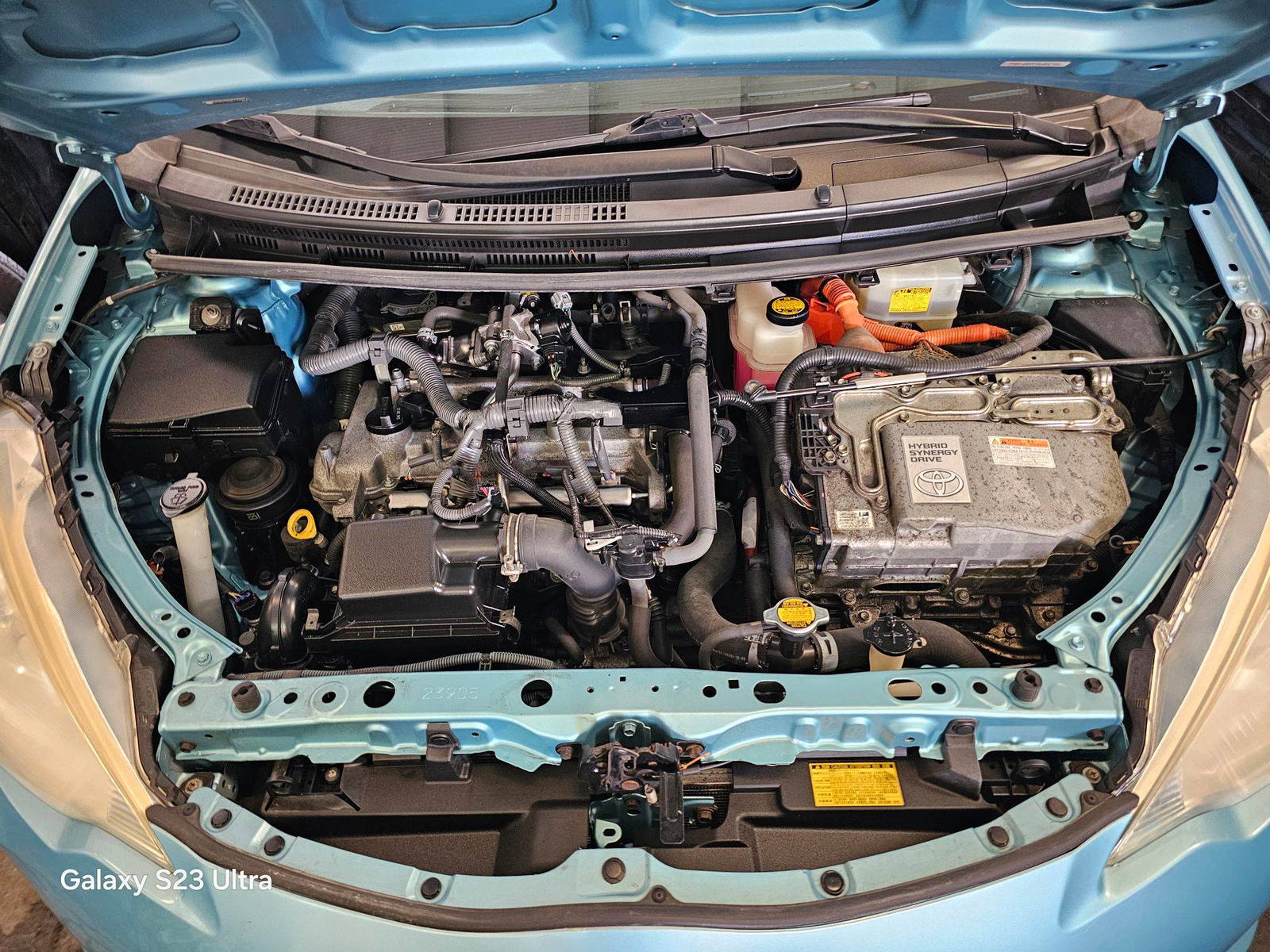 TOYOTA PRIUS C 2012 - Marhaba Auction Used Cars - Image 12