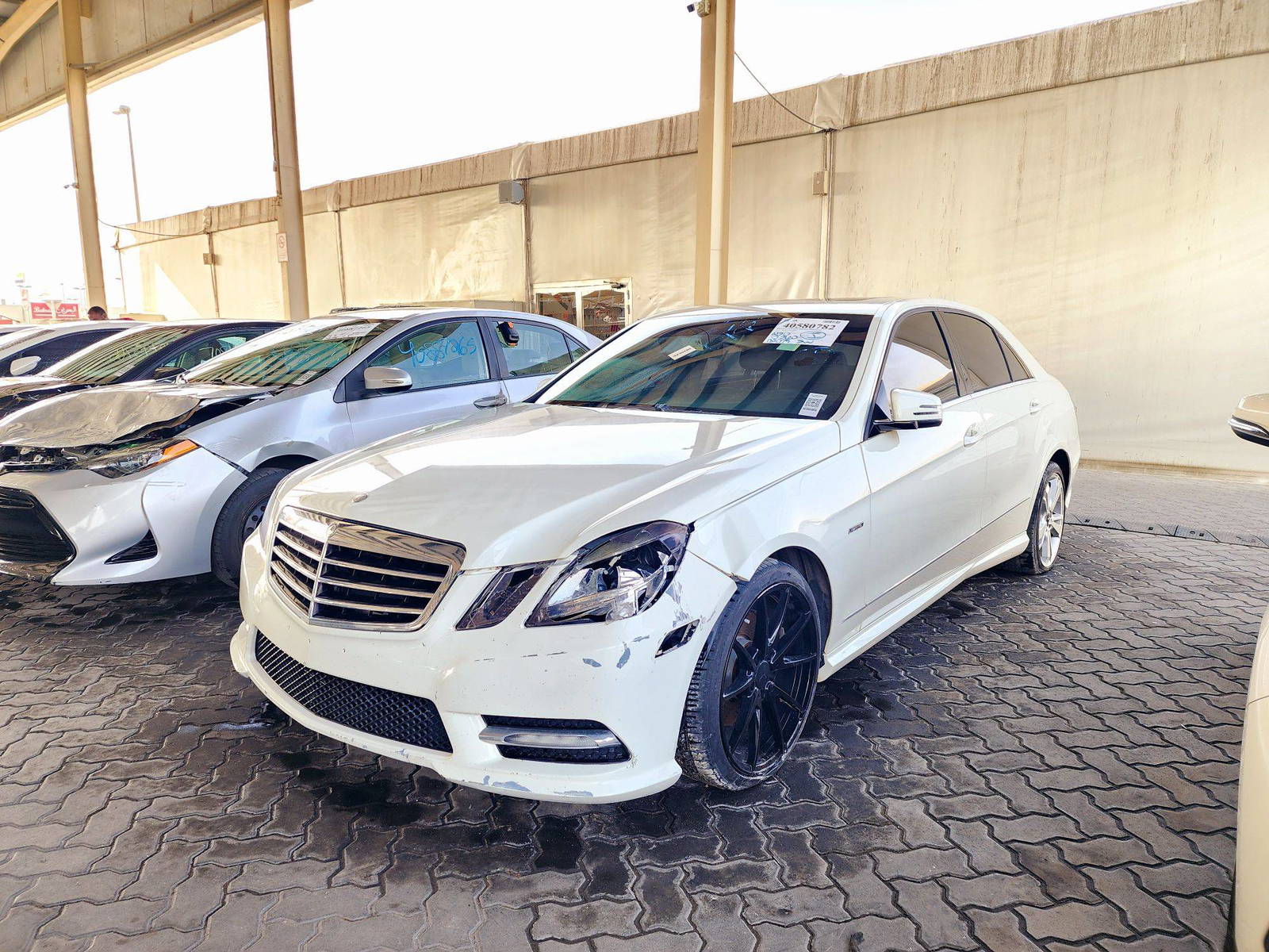 2012 MERCEDES BENZ E 350 — 132075 Miles — Lot 5KB2CA551564 — Souq - Marhaba Auctions Used Cars - Image 5