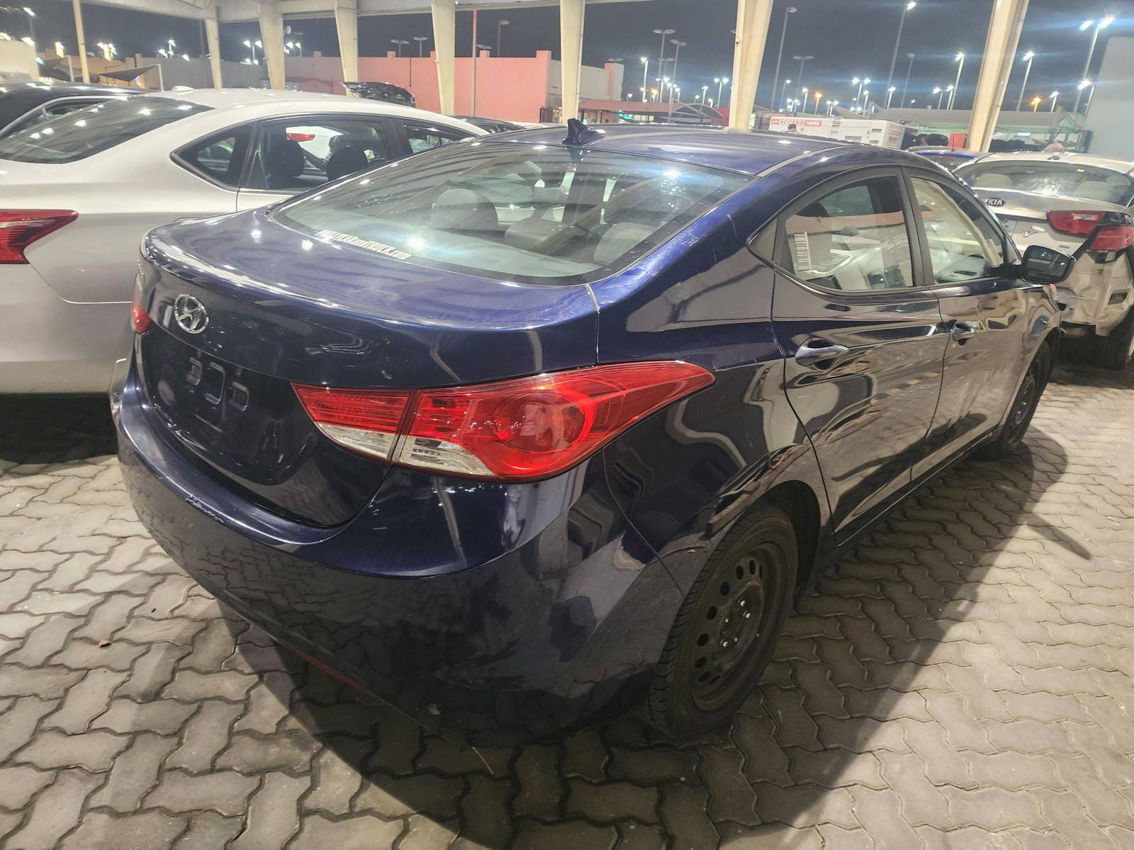 2011 HYUNDAI ELANTRA — 202144 Miles — Lot 38087695 - Marhaba Auctions Used Cars - Image 4