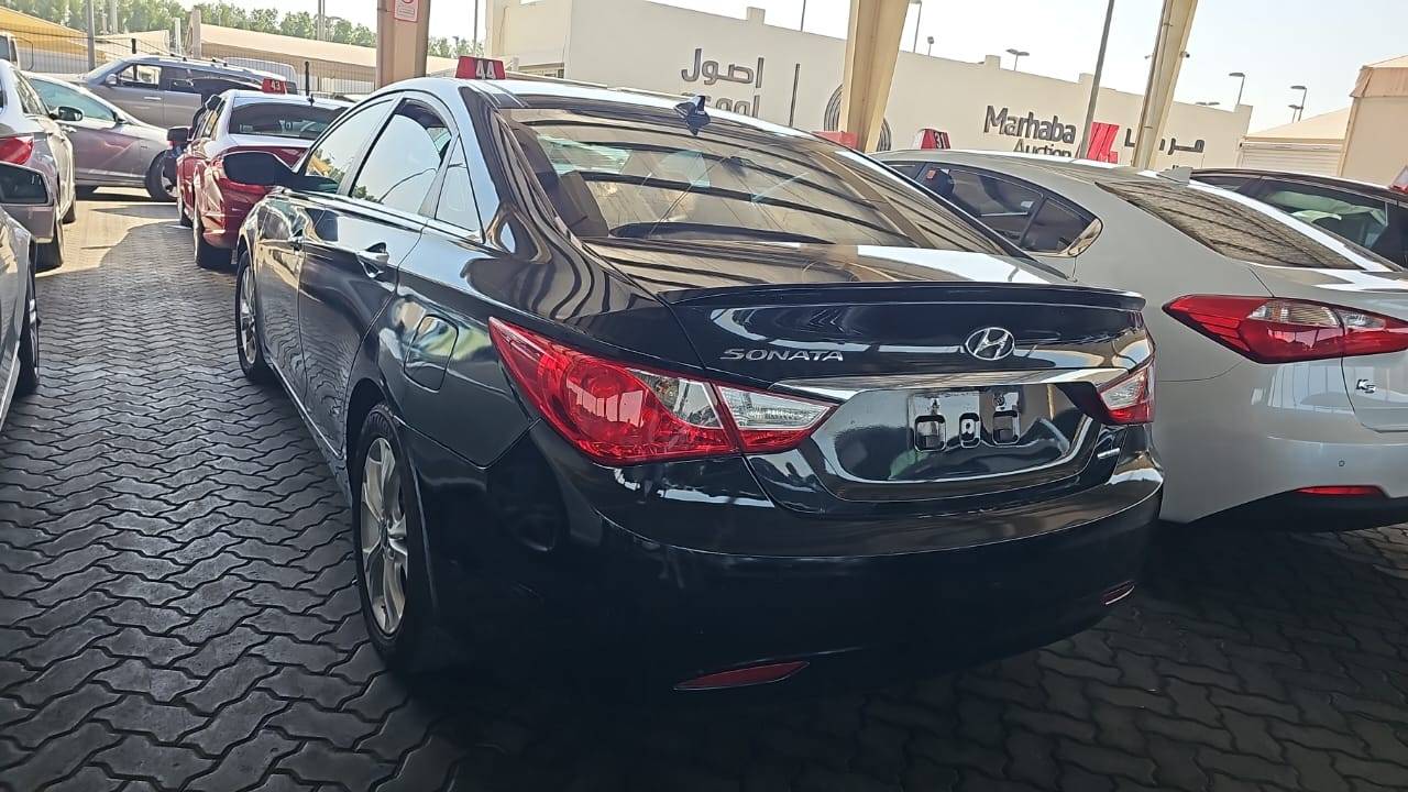 2012 HYUNDAI SONATA — 189904 Miles — Lot AC5CH466155 — Souq - Marhaba Auctions Used Cars - Image 9