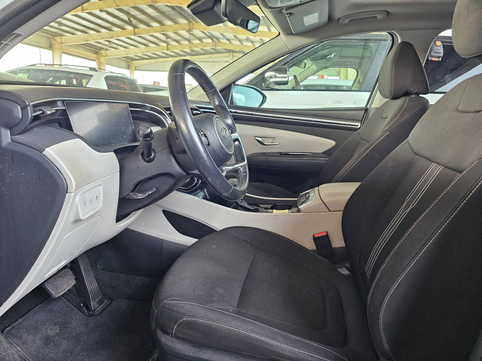 2022 HYUNDAI TUCSON — 105476 Miles — Lot AE6NH002177 — Souq - Marhaba Auctions Used Cars - Image 9