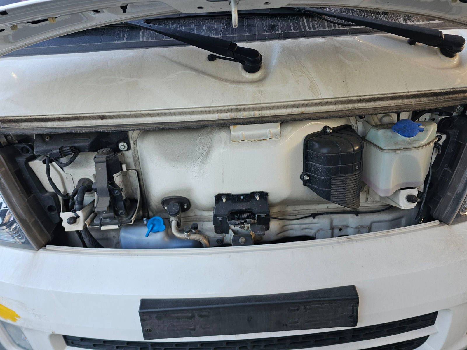 KIA BONGO 3 2019 - Marhaba Auction Used Cars - Image 9