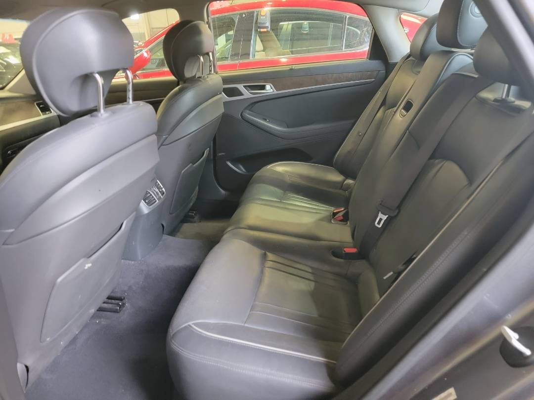 2015 HYUNDAI GENESIS — 187694 Miles — Lot U022371 — Main - Marhaba Auctions Used Cars - Image 6