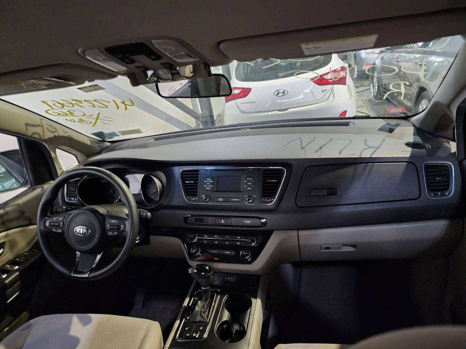 2016 KIA SEDONA — 210855 Miles — Lot 41223661 — Al Quoz - Marhaba Auctions Used Cars - Image 8
