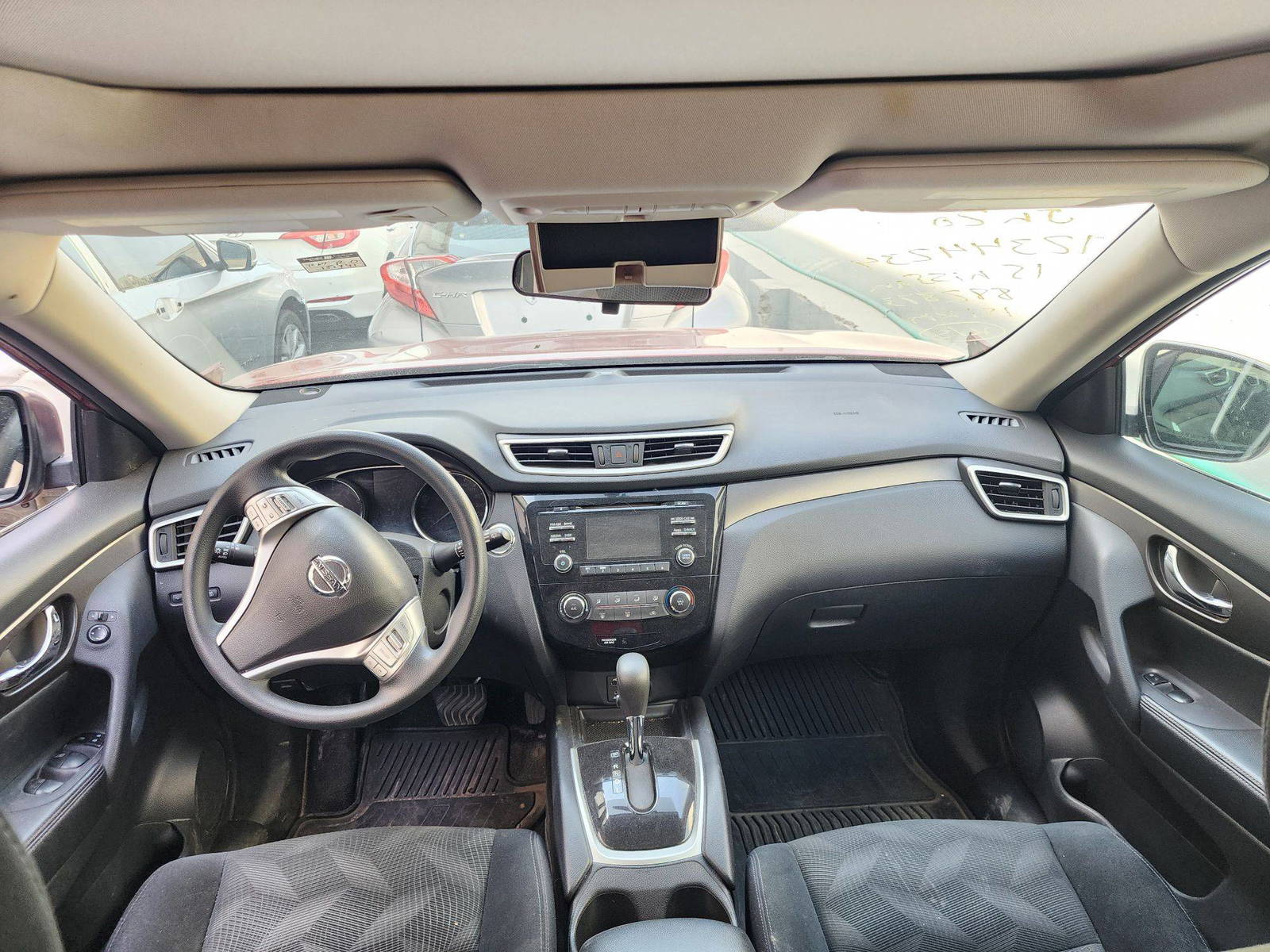 2015 NISSAN ROGUE — 151740 KM — Lot 12344234 — Al Quoz - Marhaba Auctions Used Cars - Image 7