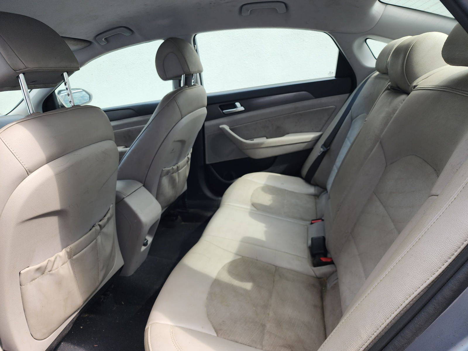 2015 HYUNDAI SONATA — 124834 Miles — Lot 77550644 — Al Quoz - Marhaba Auctions Used Cars - Image 7