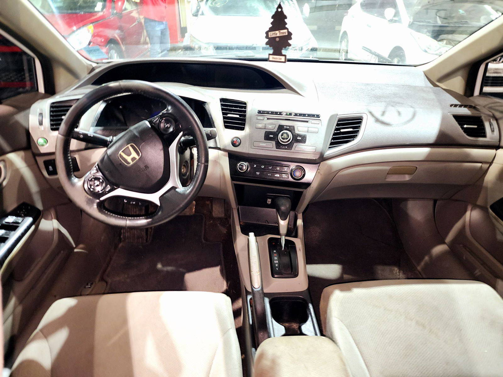 2012 HONDA CIVIC — 178861 KM — Lot 84865974 — Souq - Marhaba Auctions Used Cars - Image 7