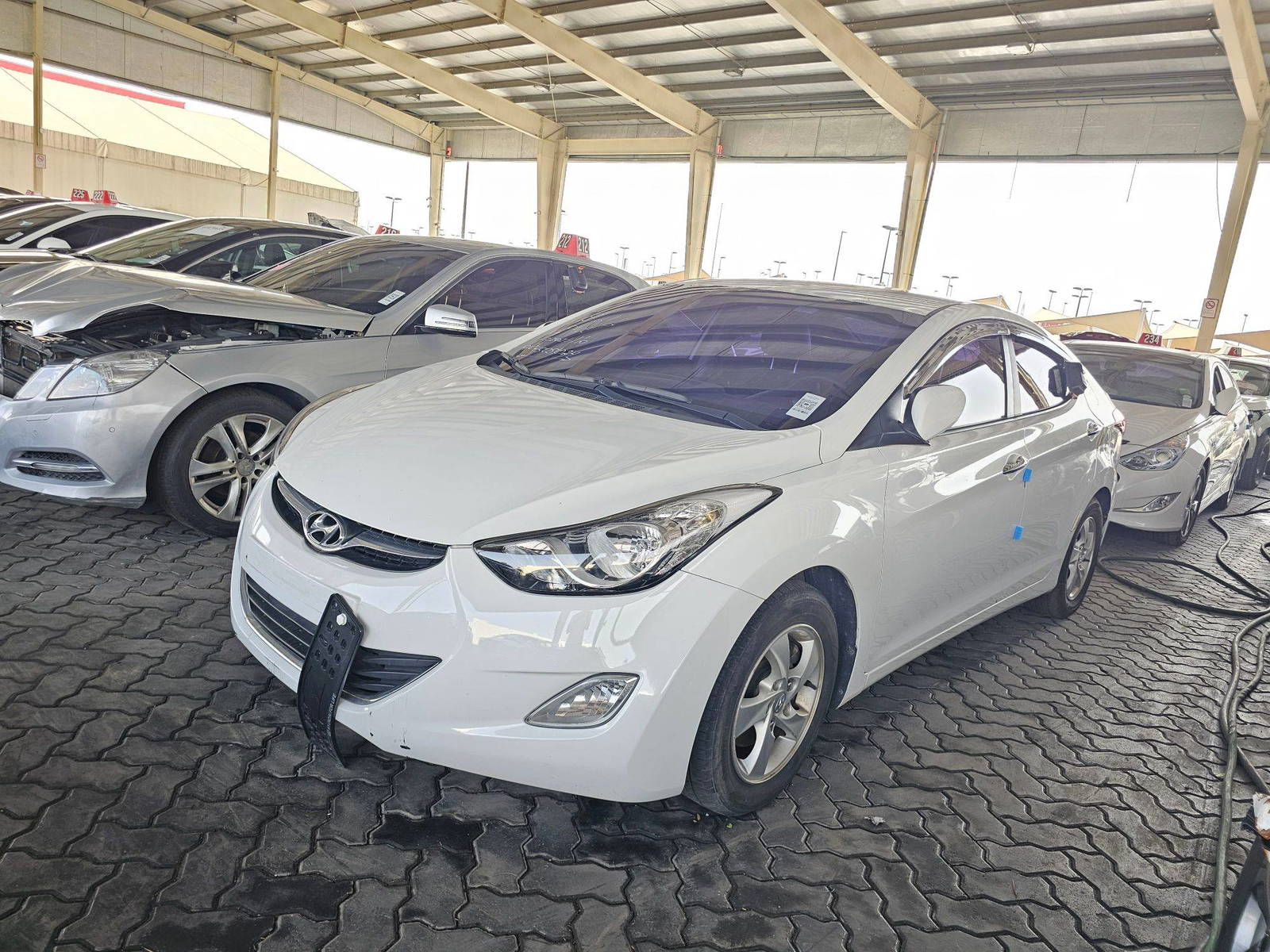 2012 HYUNDAI AVANTE — 156501 KM — Lot 242929 — Souq - Marhaba Auctions Used Cars - Image 5