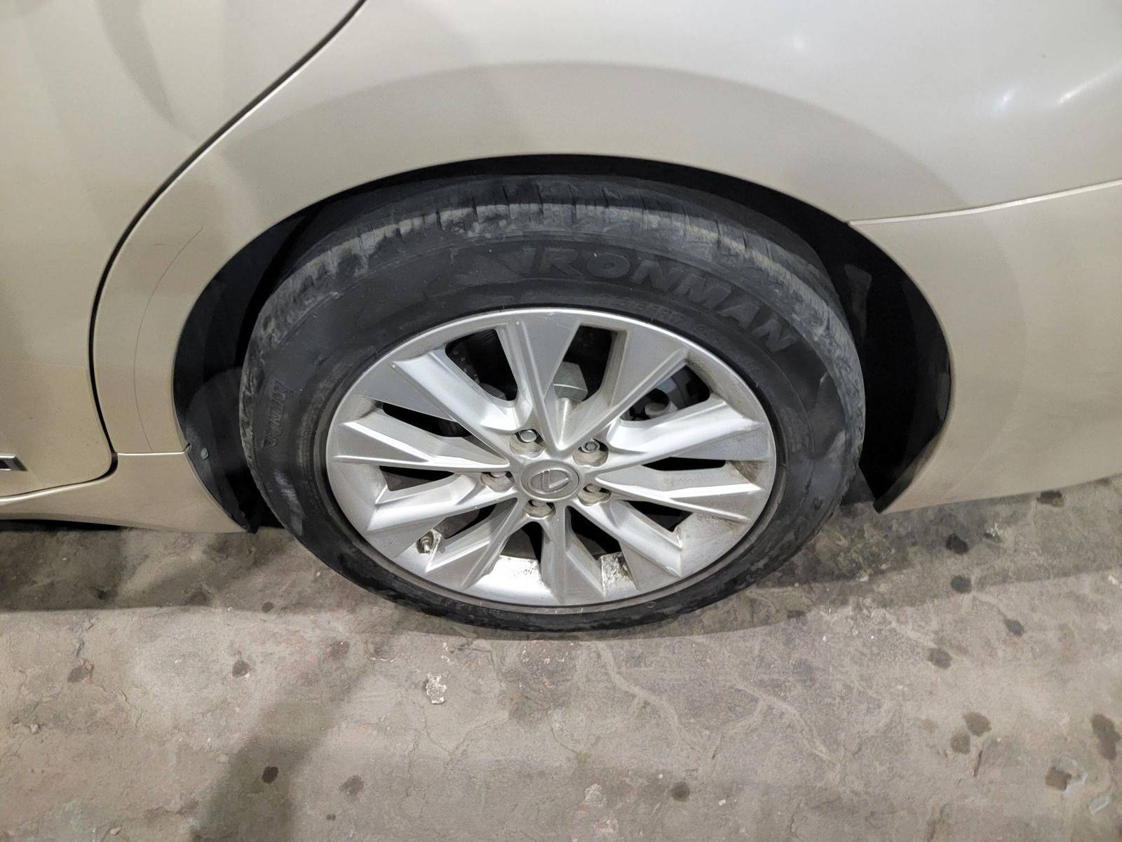 LEXUS ES 300H 2013 - Marhaba Auction Used Cars - Image 6