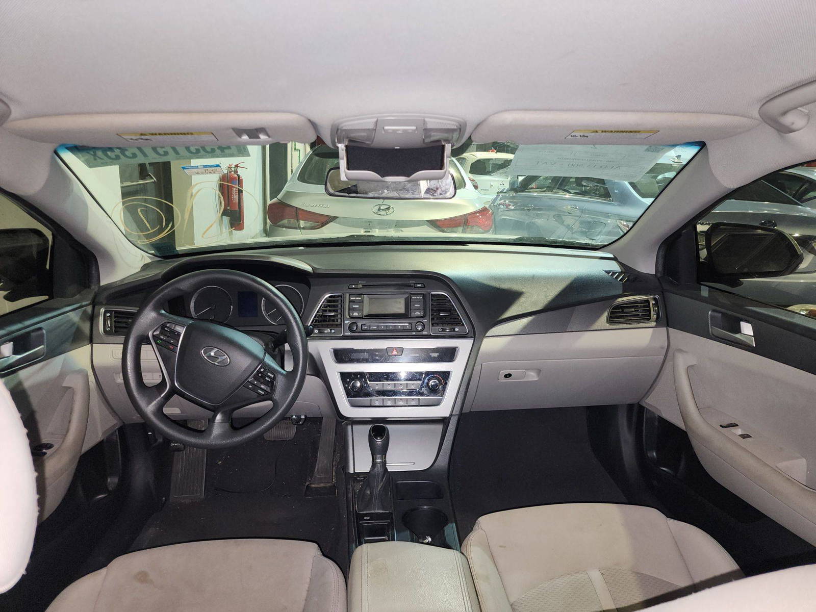 2017 HYUNDAI SONATA — 120495 Miles — Lot 45315135 — Al Quoz - Marhaba Auctions Used Cars - Image 4