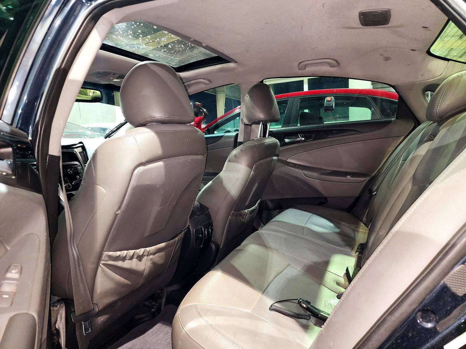 2011 HYUNDAI SONATA — 318319 Miles — Lot C9BH001957 — Souq - Marhaba Auctions Used Cars - Image 6