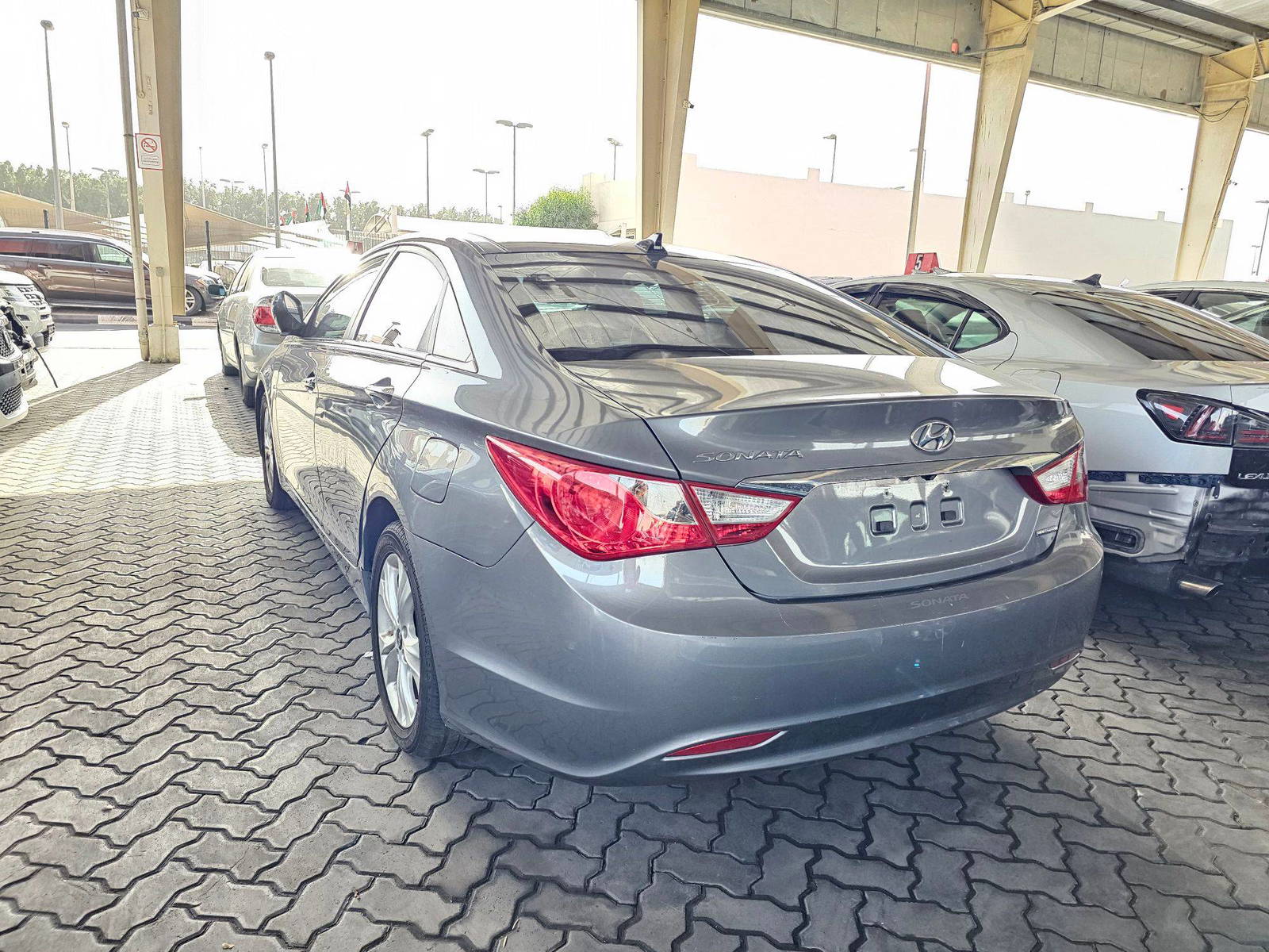 2013 HYUNDAI SONATA — 79996 Miles — Lot DH780609 — Souq - Marhaba Auctions Used Cars - Image 6