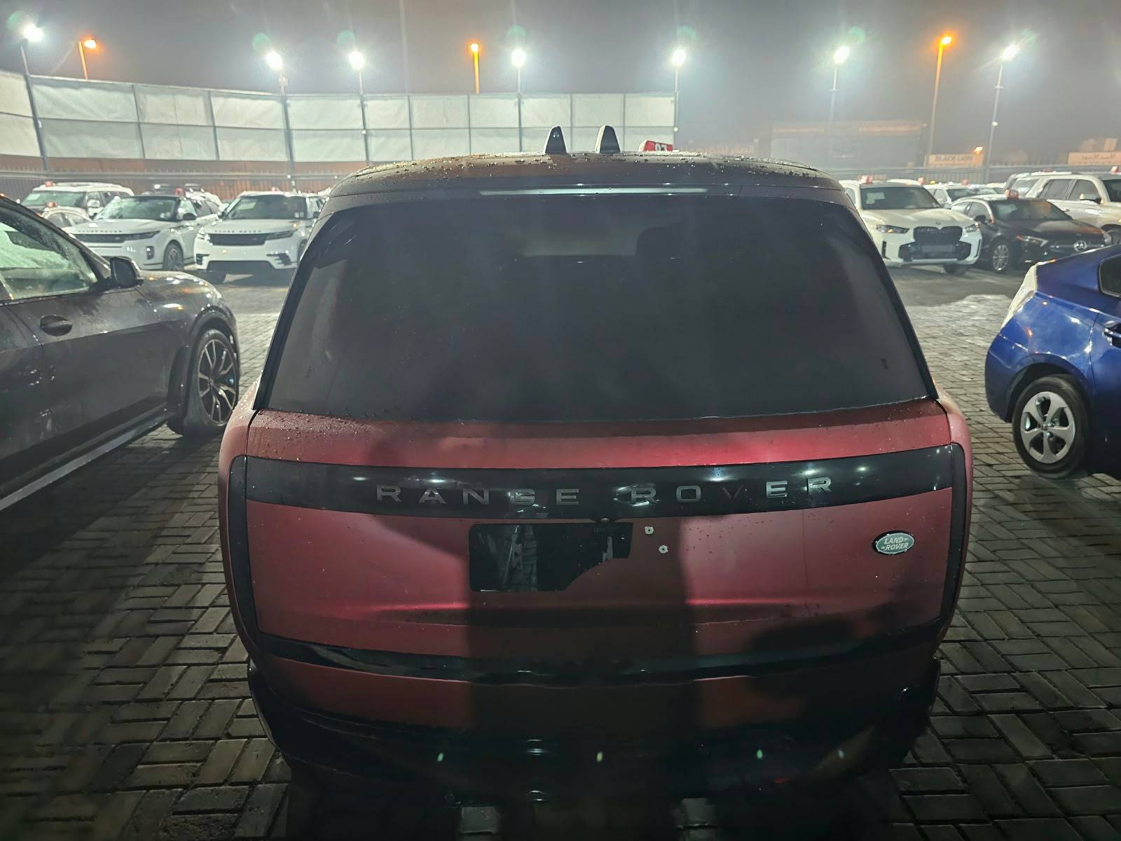 2023 LAND ROVER RANGE ROVER VOGUE AUTOBIOGRAPHY — 18543 KM — Lot 7XPA076782 - Marhaba Auctions Used Cars - Image 7