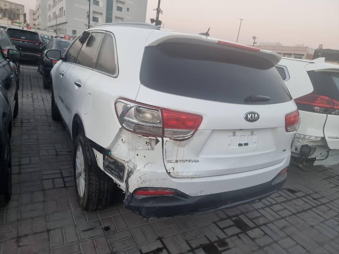2018 KIA SORENTO — 186527 Miles — Lot 215487 — Ind. 12 - Marhaba Auctions Used Cars - Image 4
