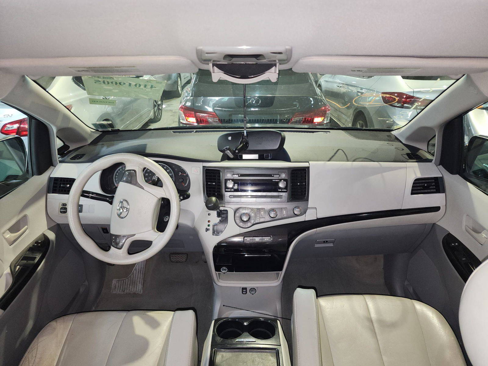 2012 TOYOTA SIENNA — 192616 Miles — Lot 41019005 — Ind. 12 - Marhaba Auctions Used Cars - Image 7
