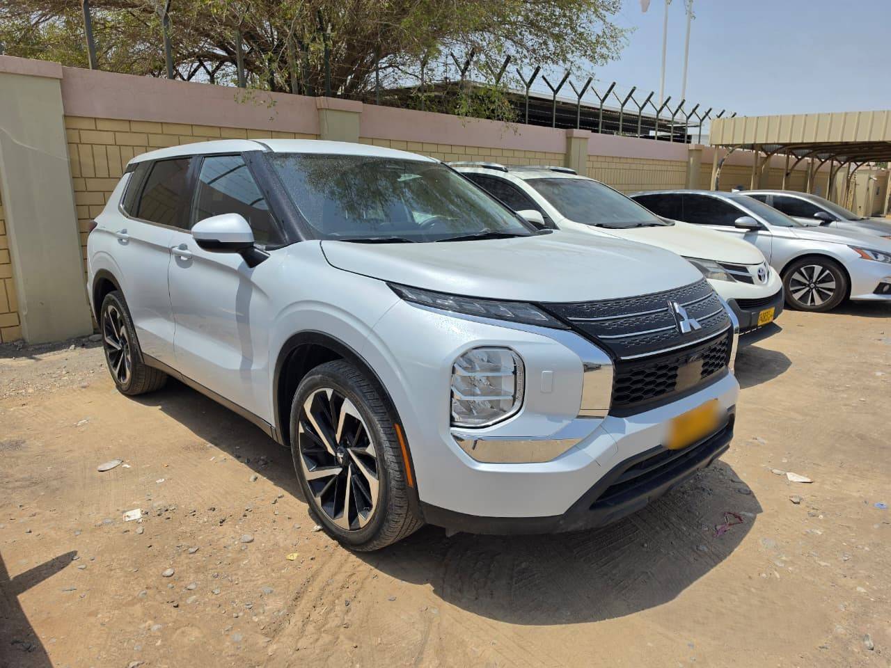 MITSUBISHI Outlander 2022 view 2