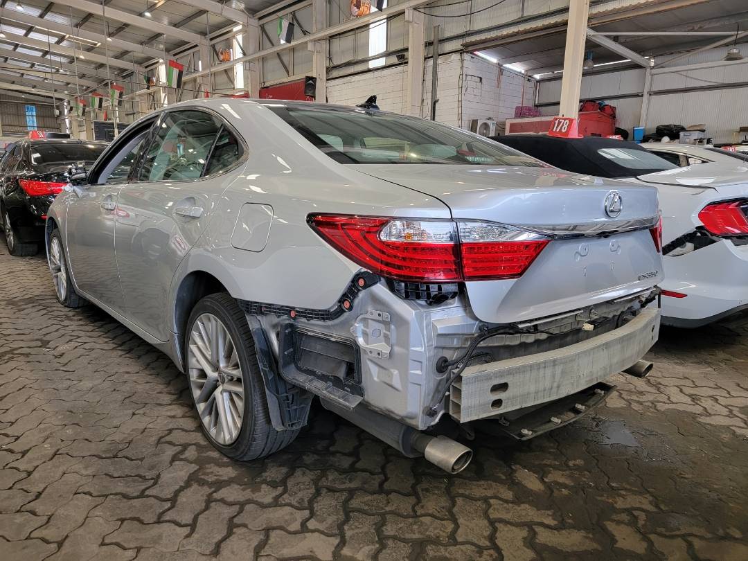 2014 LEXUS ES 350 — 89520 Miles — Lot 54777634 — Main - Marhaba Auctions Used Cars - Image 3