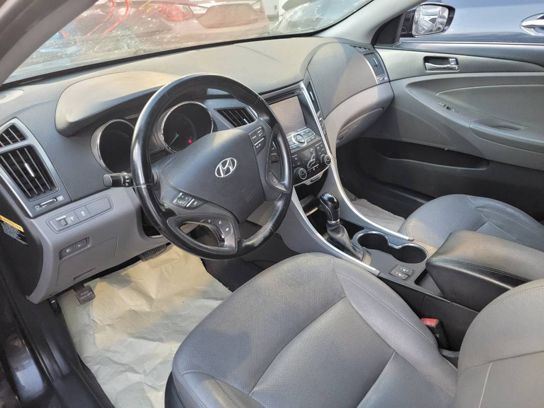 2014 HYUNDAI SONATA — 226623 Miles — Lot A108238 — Main - Marhaba Auctions Used Cars - Image 9