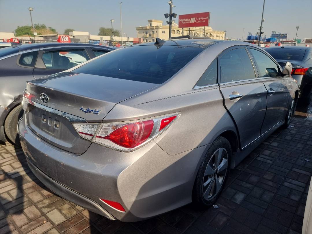2012 HYUNDAI SONATA — 201776 Miles — Lot 43072410 — Souq - Marhaba Auctions Used Cars - Image 5
