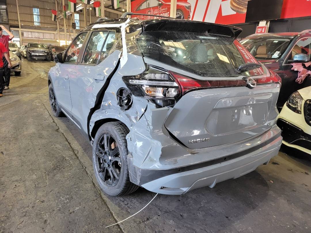 2021 NISSAN KICKS — 95320 Miles — Lot 56277805 — Main - Marhaba Auctions Used Cars - Image 3
