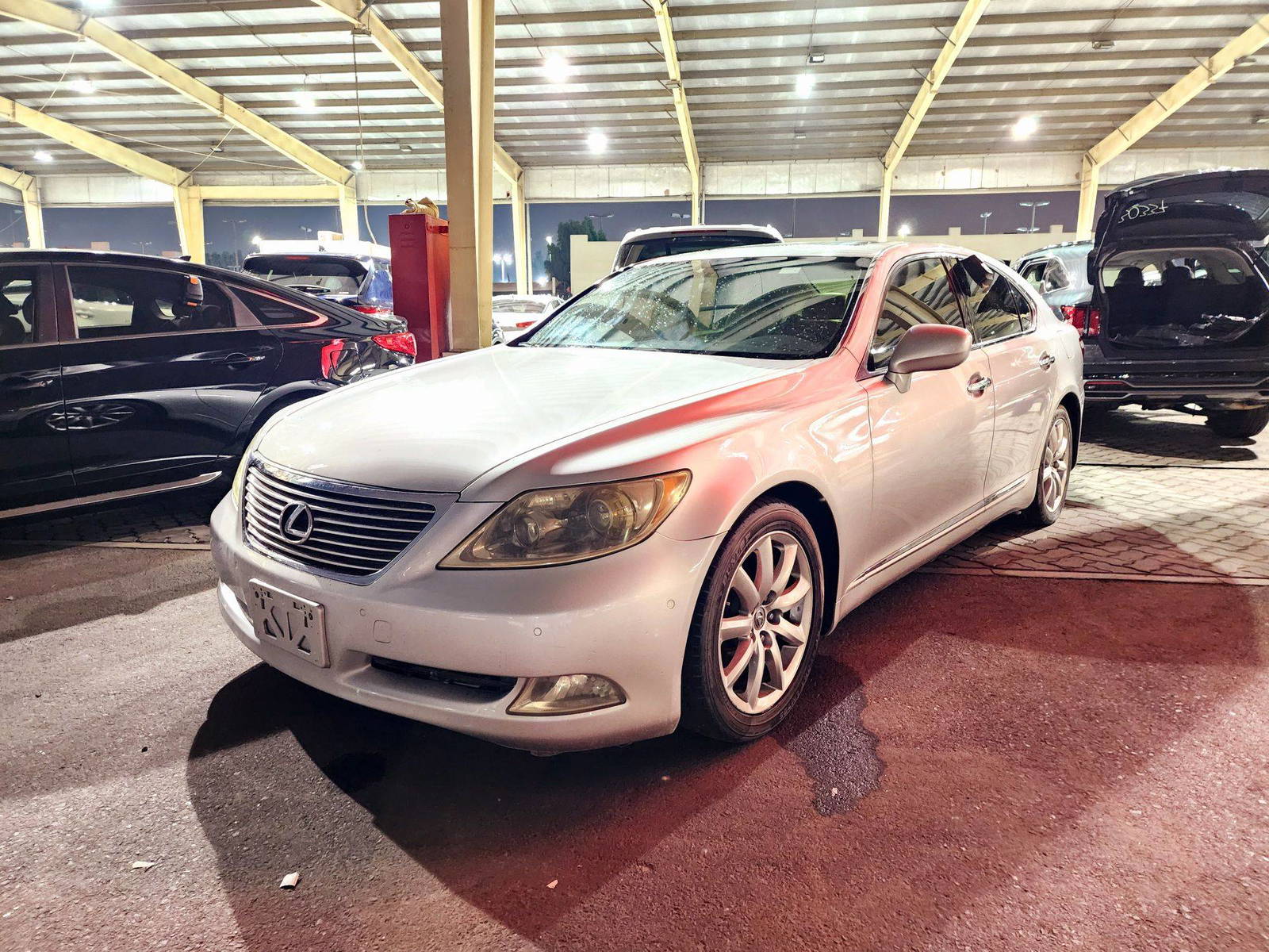 2008 LEXUS LS 460 — 150362 Miles — Lot 85052077 — Souq - Marhaba Auctions Used Cars - Image 4
