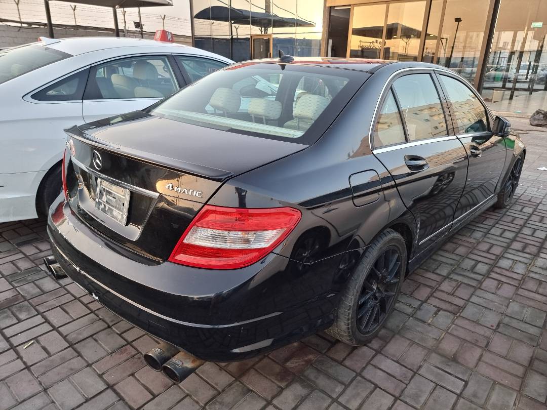 MERCEDES BENZ C300 2011 - Marhaba Auction Used Cars - Image 5