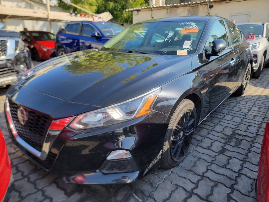 2019 NISSAN ALTIMA — 155969 Miles — Lot 1216945 — Souq - Marhaba Auctions Used Cars - Image 5