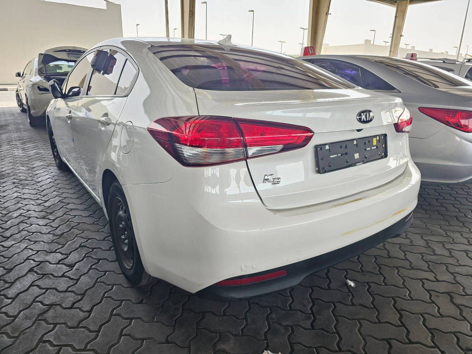 2018 KIA K3 — 162877 KM — Lot A759090 — Souq - Marhaba Auctions Used Cars - Image 5