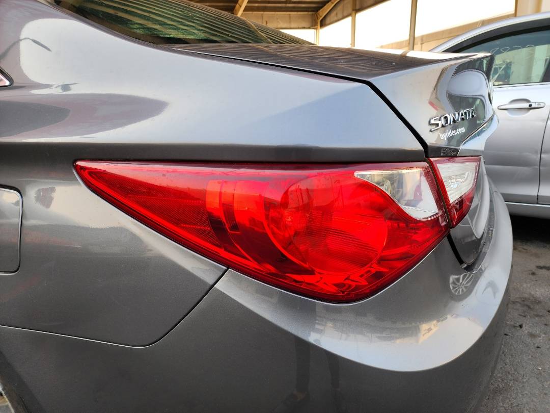 2012 HYUNDAI SONATA — 207897 Miles — Lot 756886 — Souq - Marhaba Auctions Used Cars - Image 12