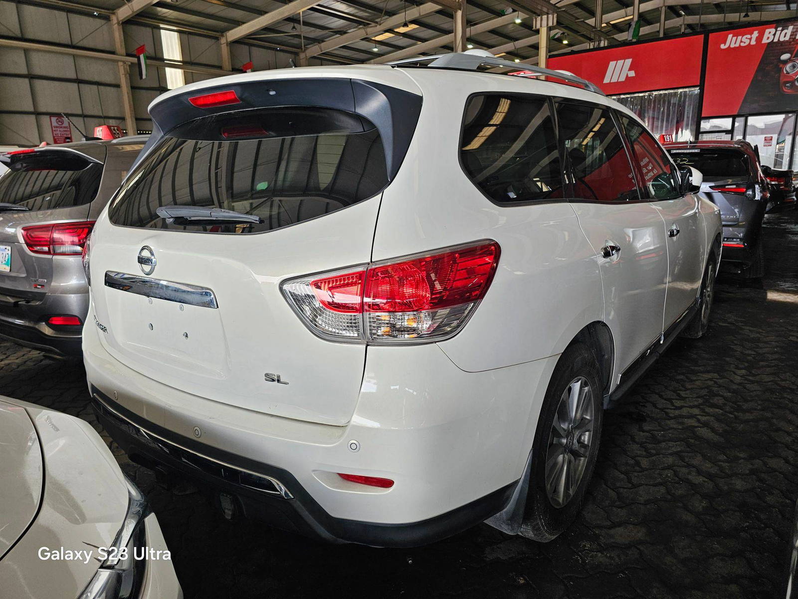 2013 NISSAN PATHFINDER — 180492 Miles — Lot 3257584 — Main - Marhaba Auctions Used Cars - Image 3