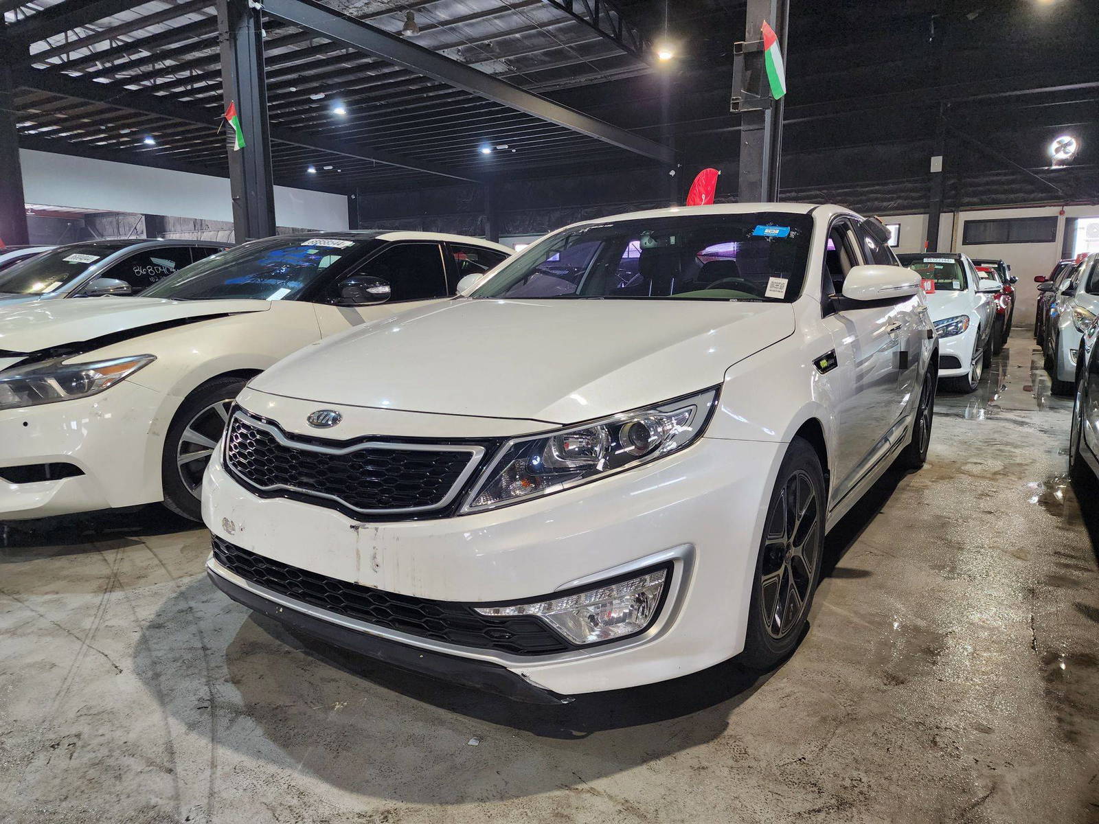 2013 KIA K5 — 120666 KM — Lot 025474 — Al Quoz - Marhaba Auctions Used Cars - Image 4