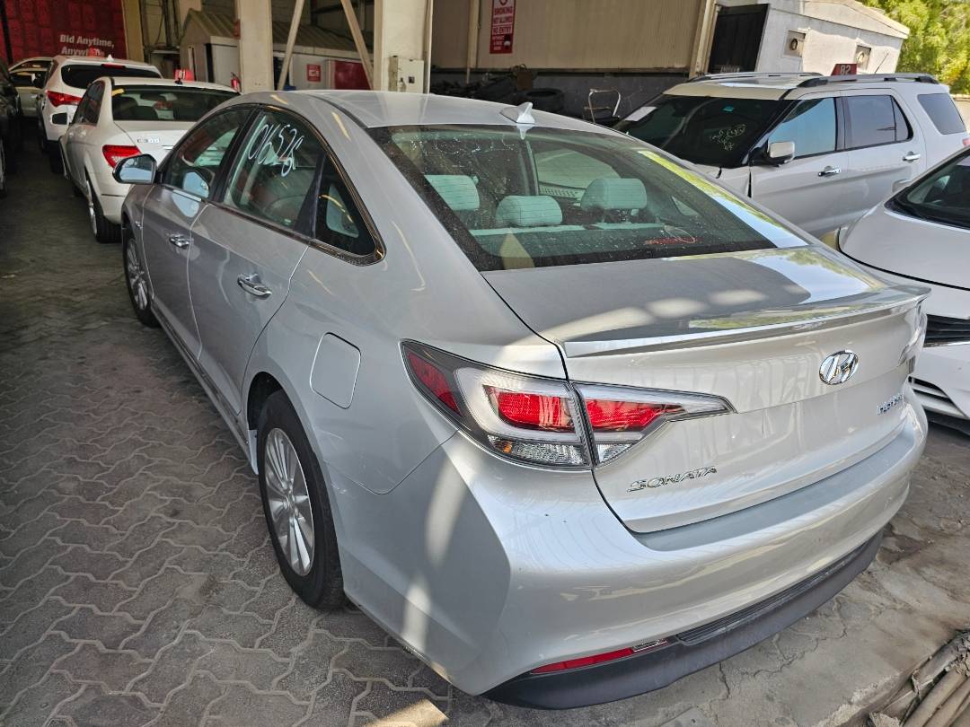 2016 HYUNDAI SONATA — 121073 Miles — Lot 11GA016526 — Main - Marhaba Auctions Used Cars - Image 4