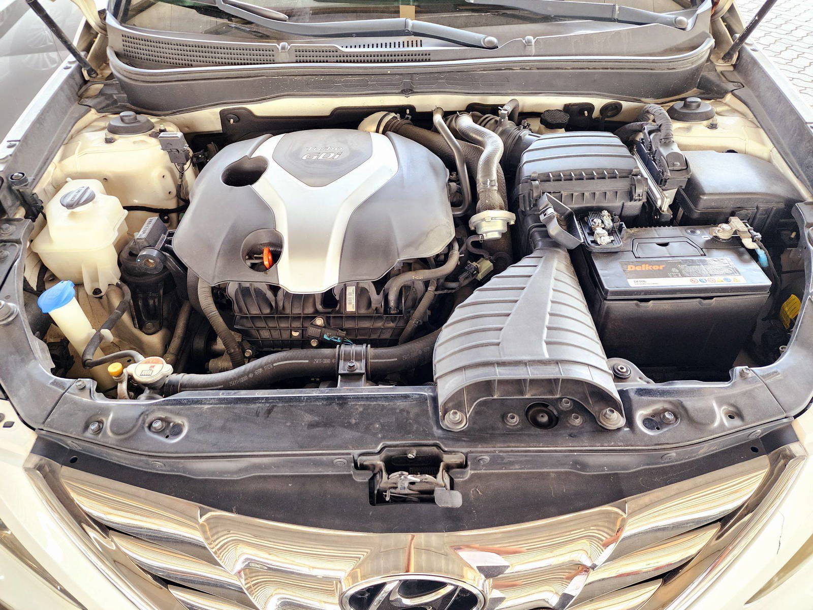2012 HYUNDAI SONATA — 87210 KM — Lot 415377 — Souq - Marhaba Auctions Used Cars - Image 12