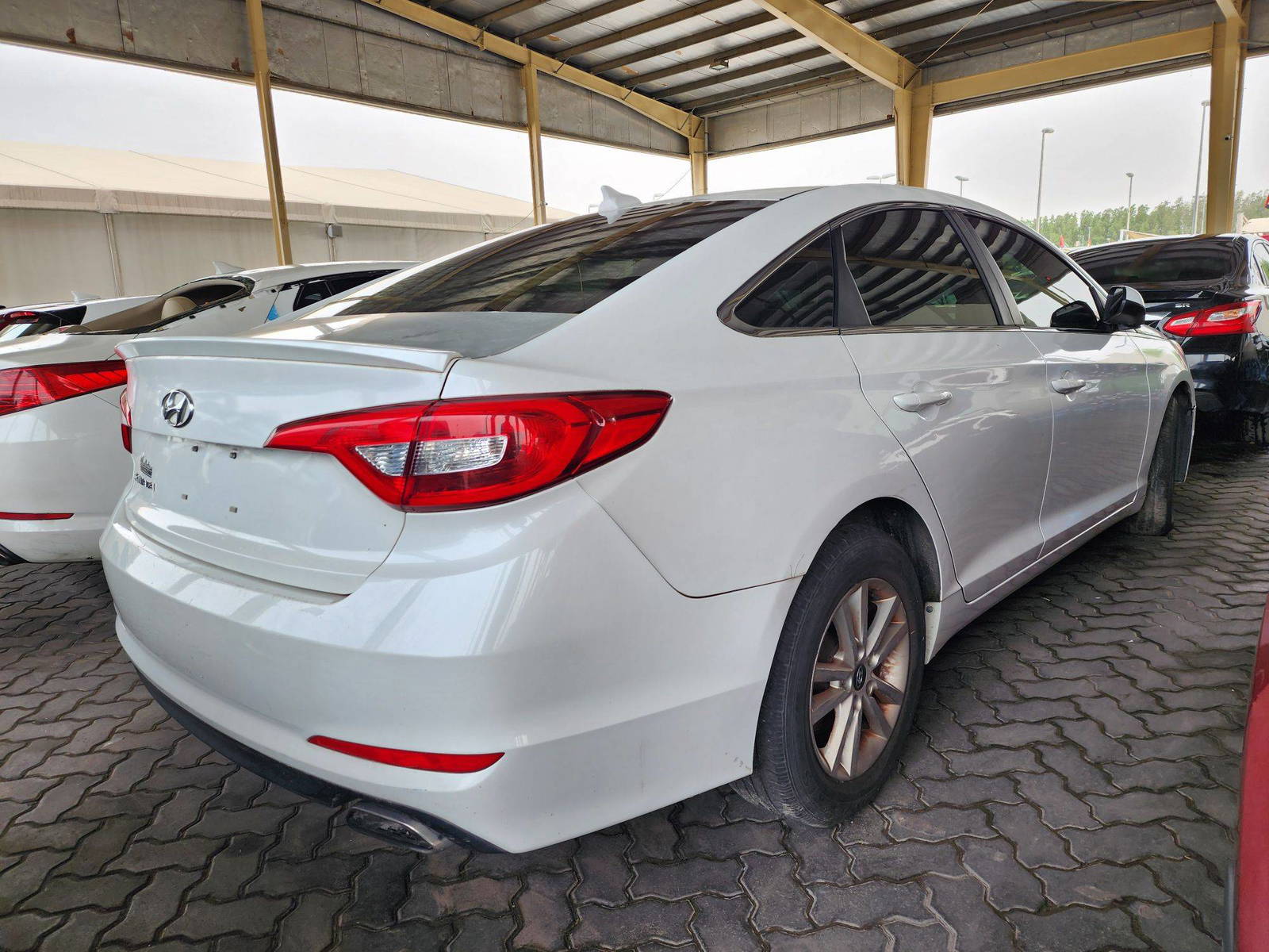 2015 HYUNDAI SONATA — 199289 Miles — Lot 660194 — Souq - Marhaba Auctions Used Cars - Image 3