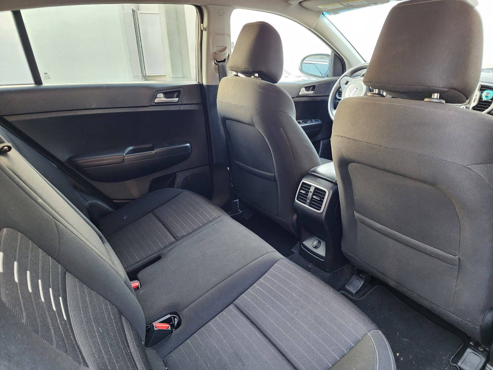 2018 KIA SPORTAGE — 143000 Miles — Lot 75514713 - Marhaba Auctions Used Cars - Image 5