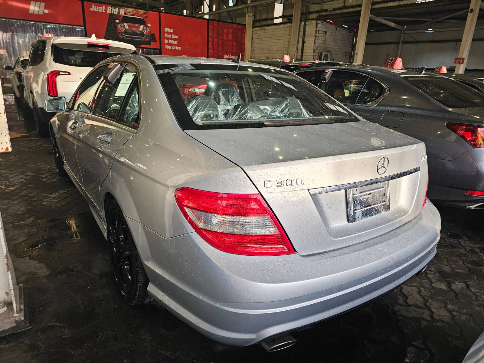 MERCEDES BENZ C300 2011 - Marhaba Auction Used Cars - Image 5