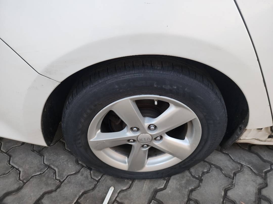 2015 KIA OPTIMA — 132959 Miles — Lot 77794143 - Marhaba Auctions Used Cars - Image 8
