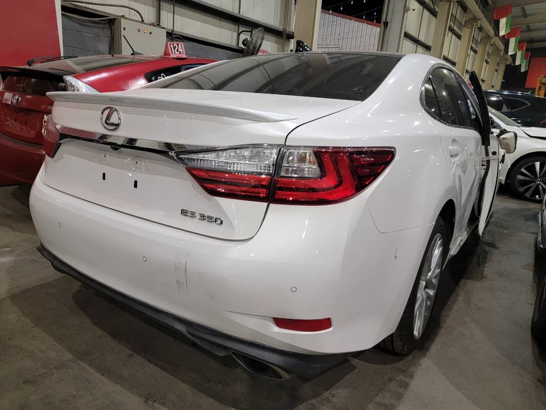 2016 LEXUS ES 350 — 82556 Miles — Lot G2241751 — Main - Marhaba Auctions Used Cars - Image 3