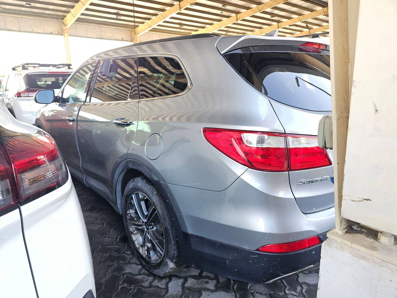 2013 HYUNDAI SANTA FE — 132150 Miles — Lot 50162624 — Souq - Marhaba Auctions Used Cars - Image 3