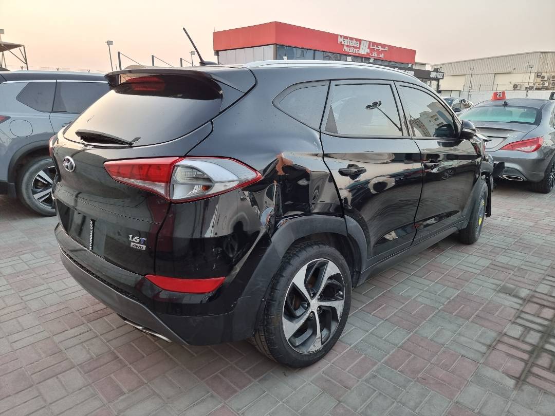 2016 HYUNDAI TUCSON — 122070 KM — Lot 77772773 — Souq - Marhaba Auctions Used Cars - Image 4