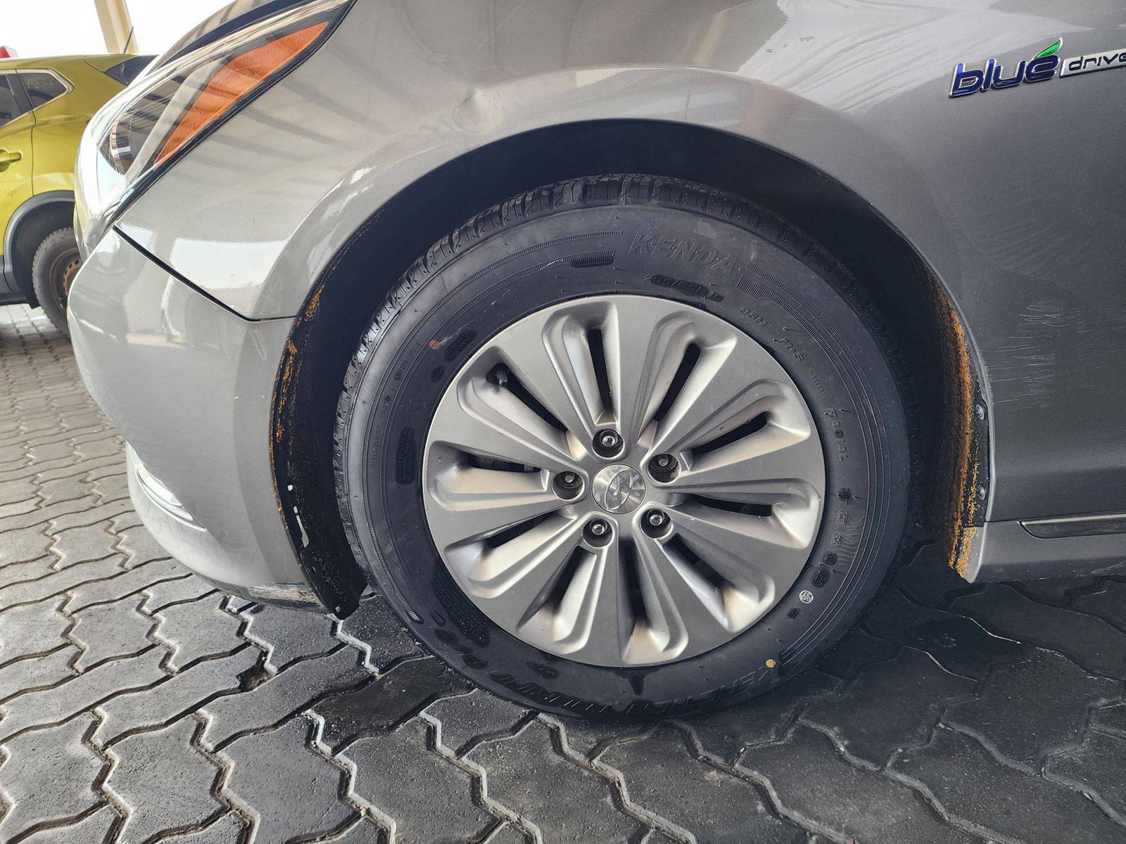 2017 HYUNDAI SONATA — 164208 Miles — Lot 764977 — Souq - Marhaba Auctions Used Cars - Image 10