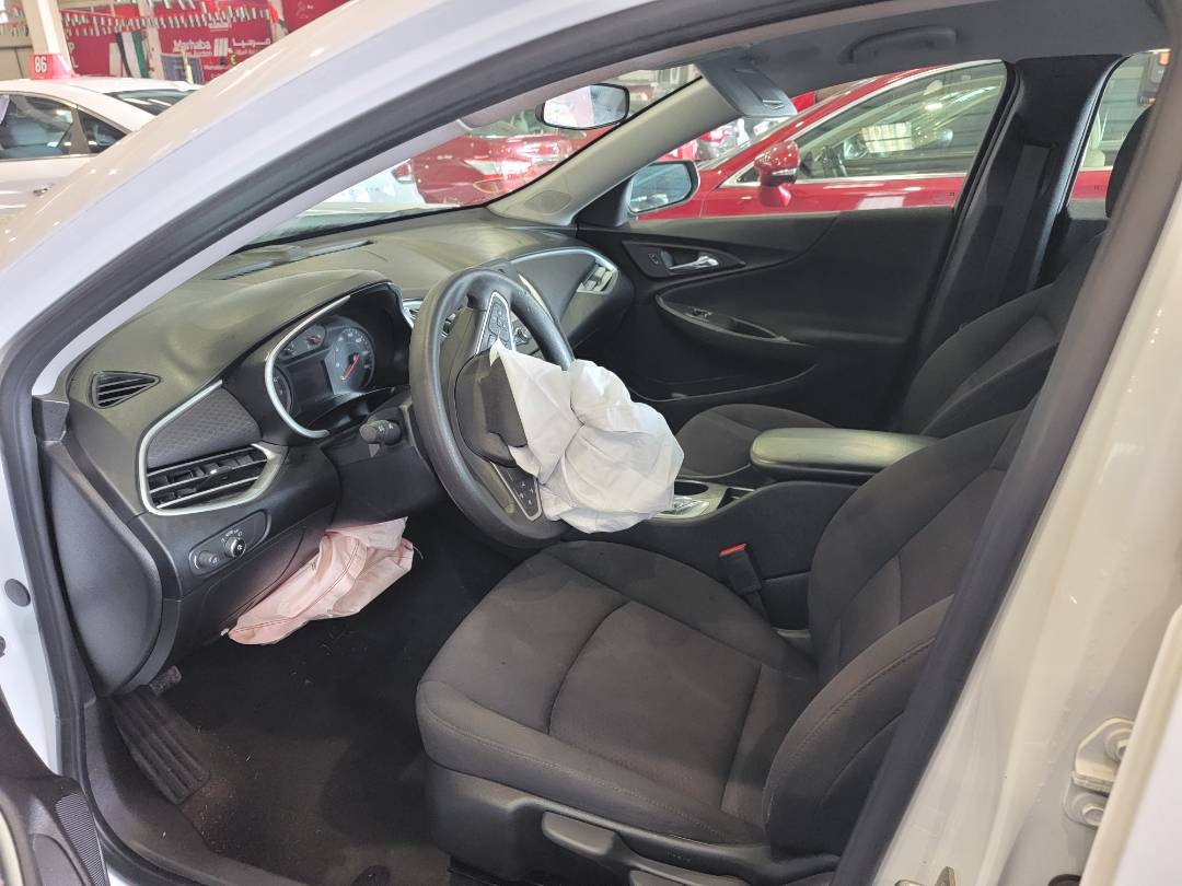 2018 CHEVROLET MALIBU — 48523 Miles — Lot 70077114 — Main - Marhaba Auctions Used Cars - Image 8